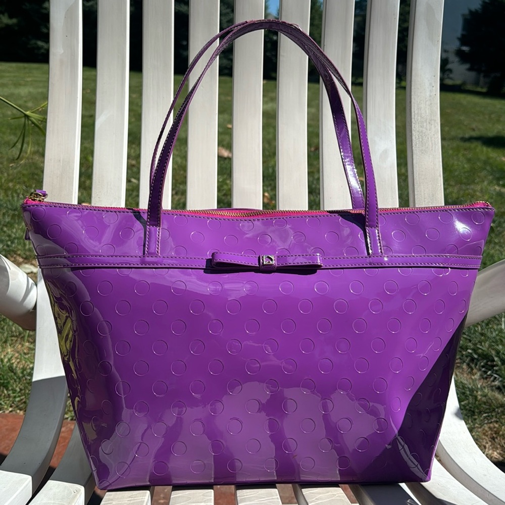 Kate spade Puple patent leather tote bow dotted dots Camelia beach travel